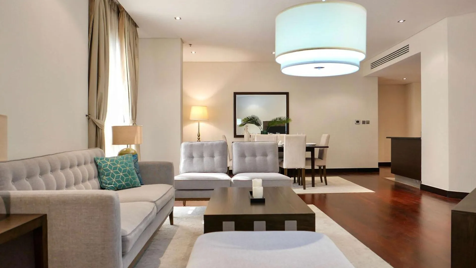 Oceanfront 2Br Apartment With Perfect Views Dubai