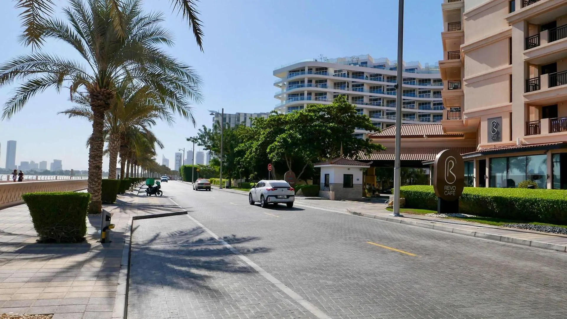 Oceanfront 2Br Apartment With Perfect Views Dubai